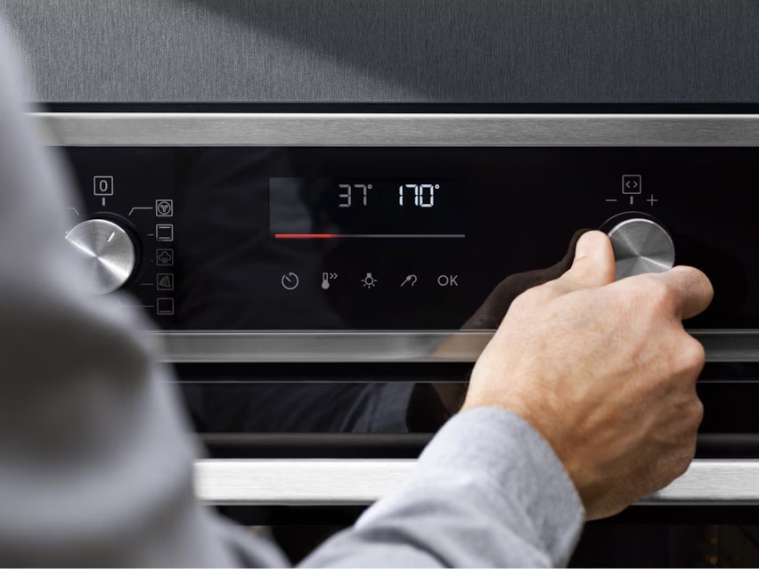 Rúra Electrolux série 500 EOFDP46BK čierna