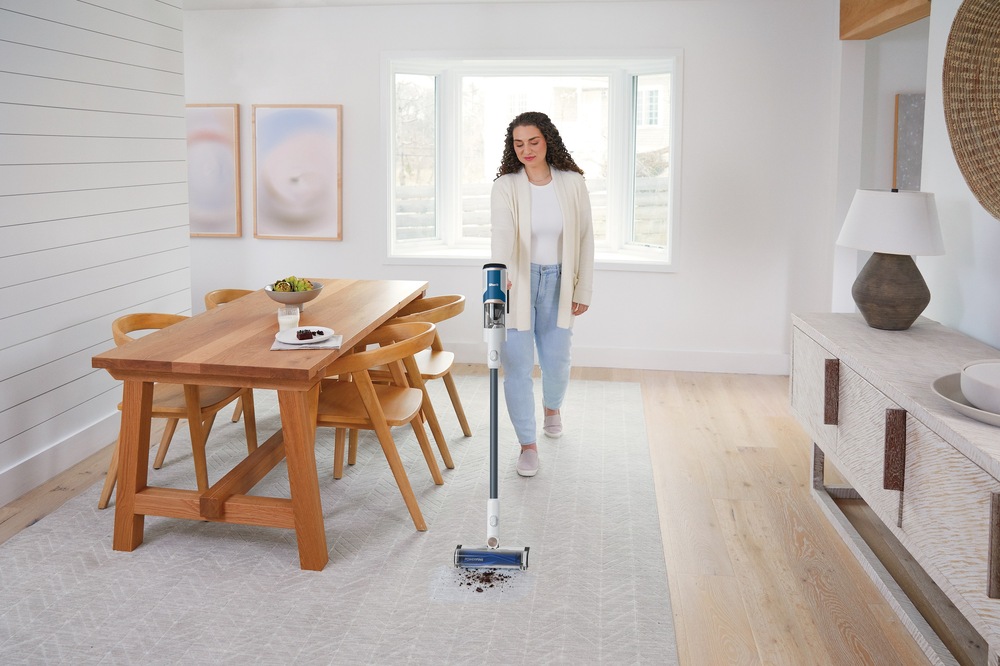 Tyčový vysávač Shark BU1120EU Floor Detect biely