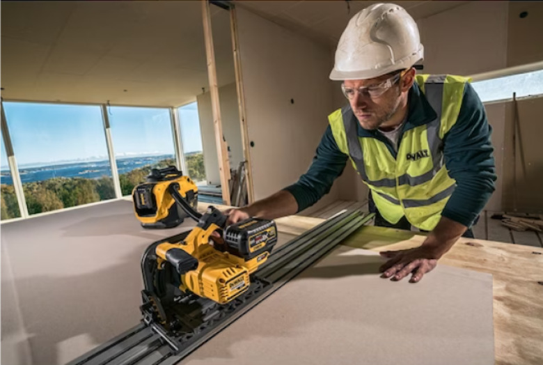 Ponorná píla Dewalt 54V XR Flexvolt DCS520NT (bez baterie) Ponorná píla Dewalt DCS520NT-XJ (bez batérie)