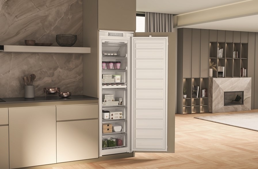 Mraznička Whirlpool WHSD18F083C1 P, šuplíková vstavaná, kuchyňa, interiér, kuchynská linka, domácnosť