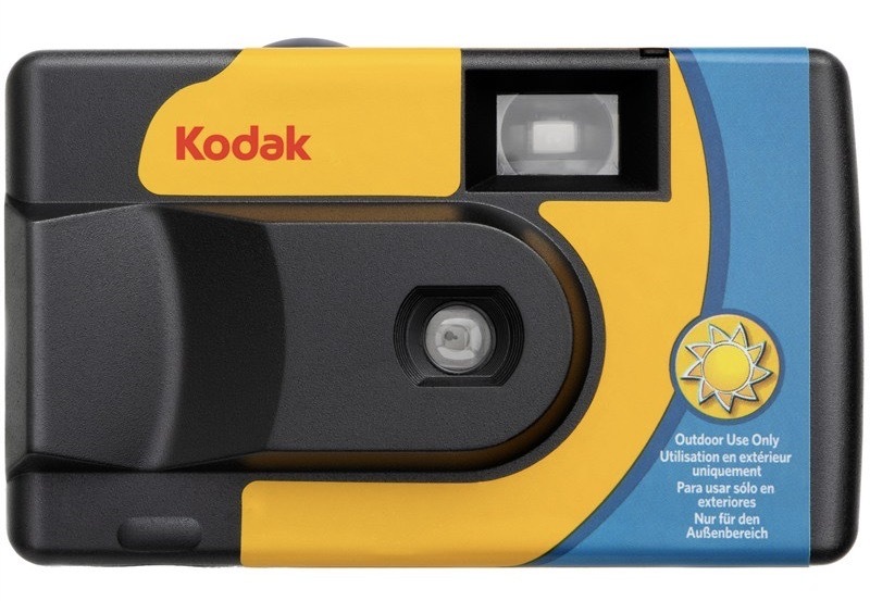Kompaktný analógový fotoaparát Kodak pre 39 snímok, viacfarebný variant
