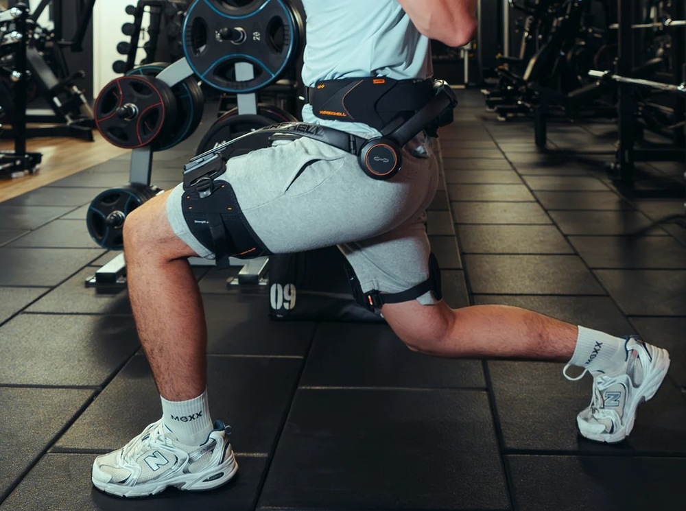 Exoskeleton Hypershell Ultra S čierny Exoskeleton Hypershell Ultra S je možné použiť aj vo fitku, vybrané režimy naopak pomáhajú zintenzívniť tréning.