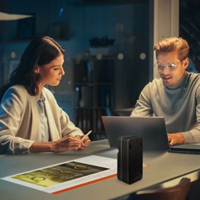 Premietanie obsahu na horizontálne plochy pomocou projektora Acer PD1520Us DLP