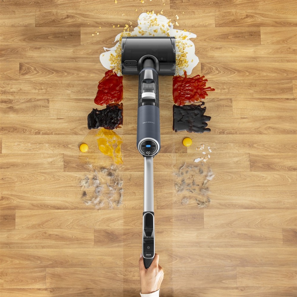 Čistič tvrdých podláh Rowenta GZ5436E0 X-Clean 5 Pro Auto Wet & Dry čierna/modrá Podlahová umývačka Rowenta GZ5436E0 vysáva aj vytiera rozliate tekutiny, omrvinky, chlpy a mokré nečistoty
