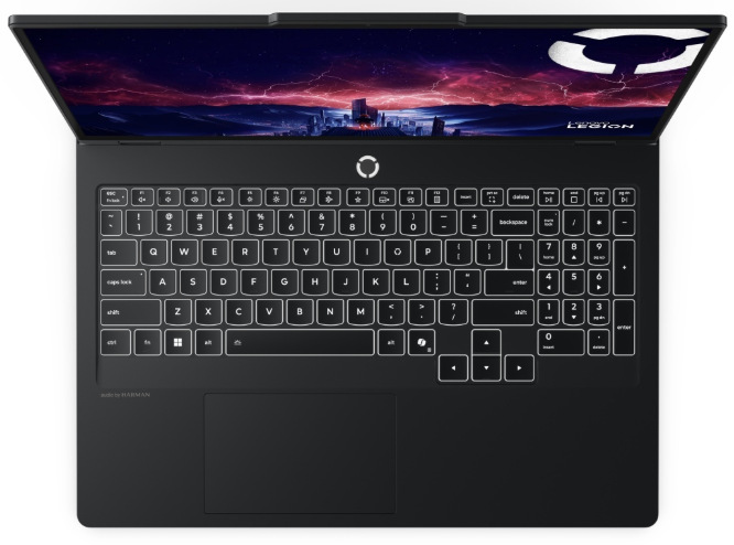 Pohľad zhora na klávesnici Lenovo Legion Pro 5 16IAX10H s numerickou časťou a touchpadom