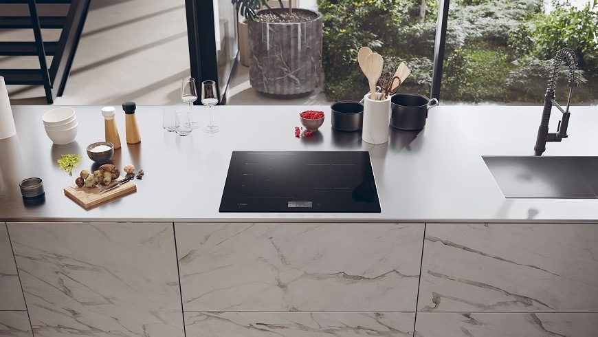 Indukčná varná doska Haier Series 6 / I-Touch HAMTSJ66TFTCF čierna Indukčná varná doska Haier Series 6 / I-Touch HAMTSJ66TFTCF čierna
