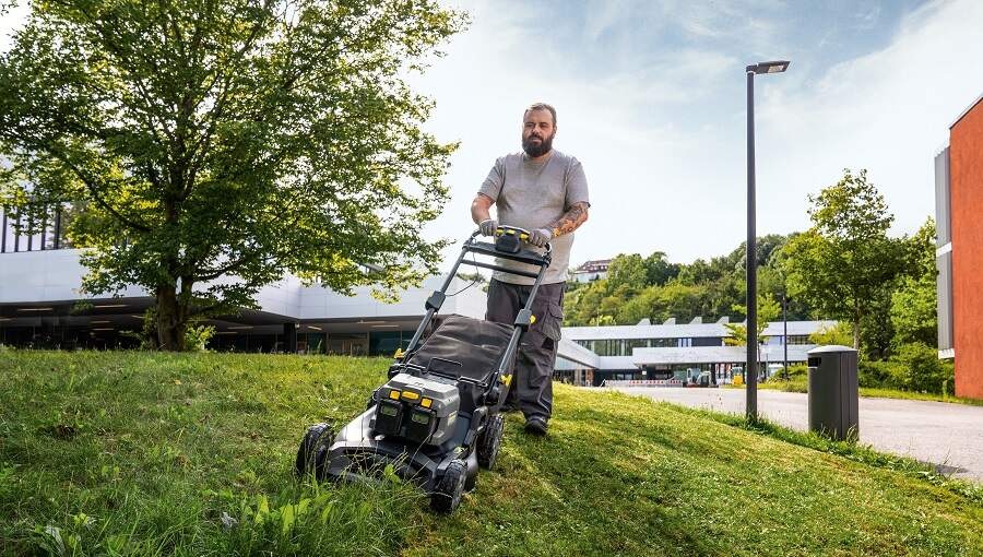 Kosačka Kärcher Professional LM 530/36 BP (bez batérie) Kosačka Kärcher Professional LM 530/36 BP (bez batérie)