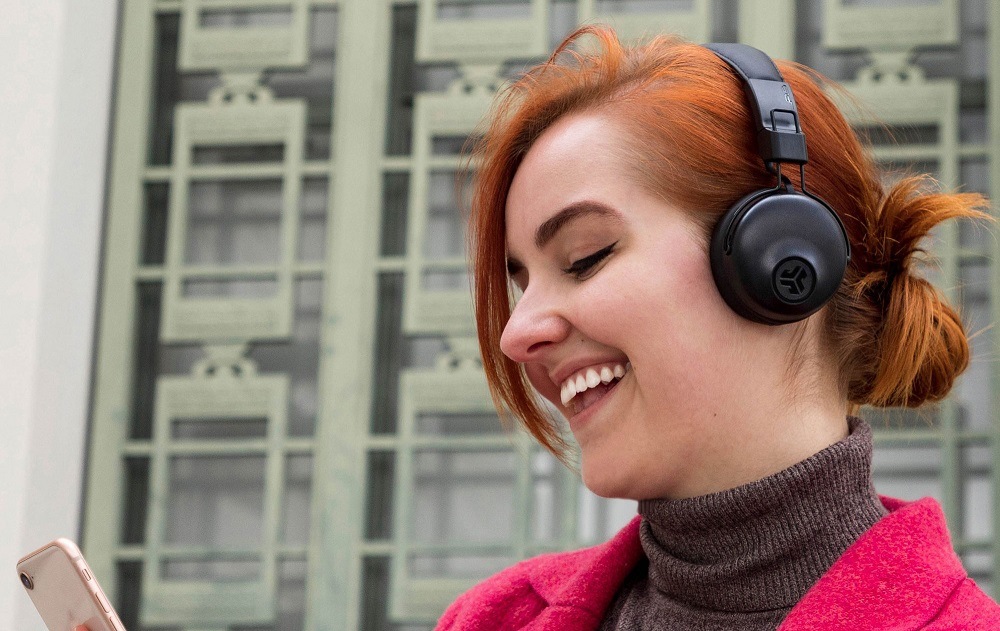 Slúchadlá JLab Studio Wireless On Ear čierna
