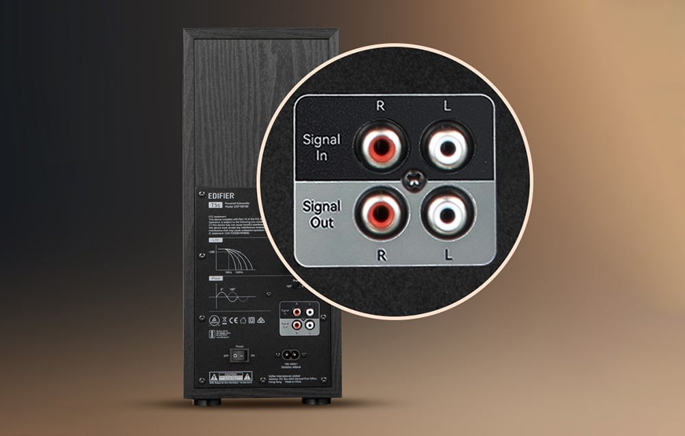 Subwoofer Edifier T5s hnedý Pre pripojenie zariadenia k subwoofera Edifier T5s využite RCA konektory