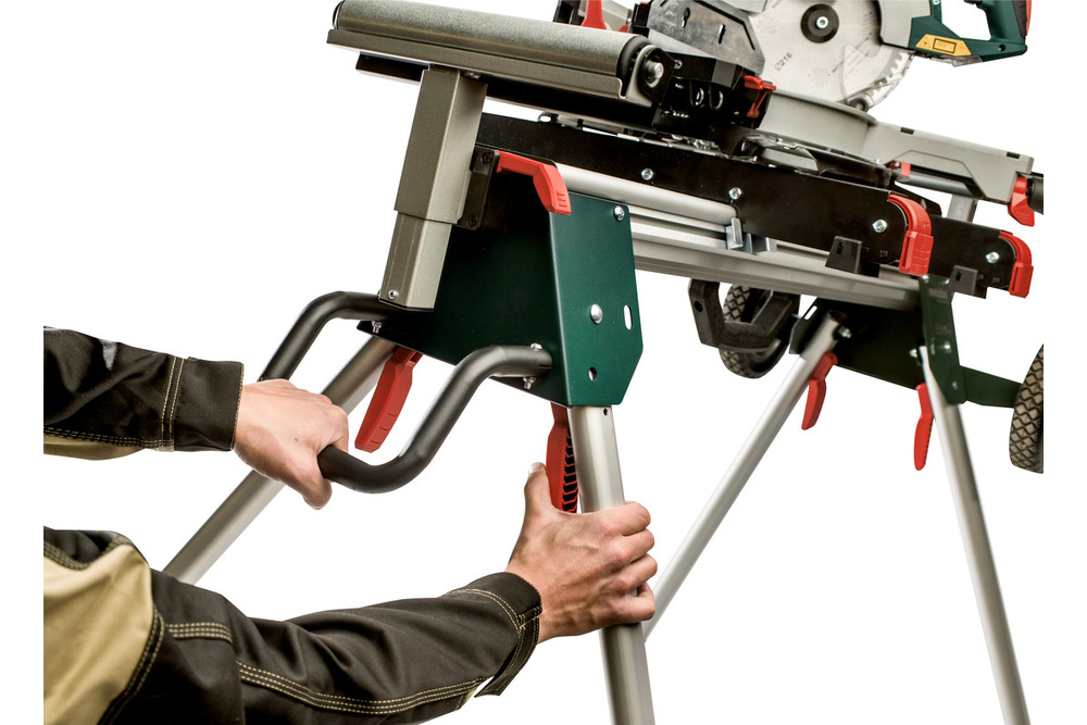 Stôl pre píly Metabo KSU 401 629006000 Stôl pre píly Metabo KSU 401 629006000 má variabilnú dĺžku 168 až 400 cm.