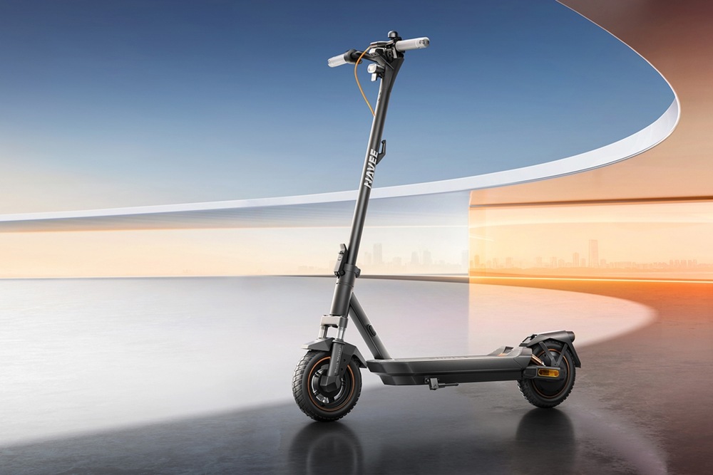 Elektrická kolobežka NAVEE GT3 Max lifestylové foto