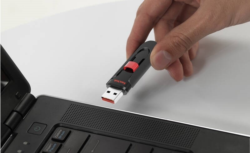 USB flashdisk SANDISK Cruzer Glide 64GB čierny/červený USB flashdisk SANDISK Cruzer Glide 64GB čierny/červený