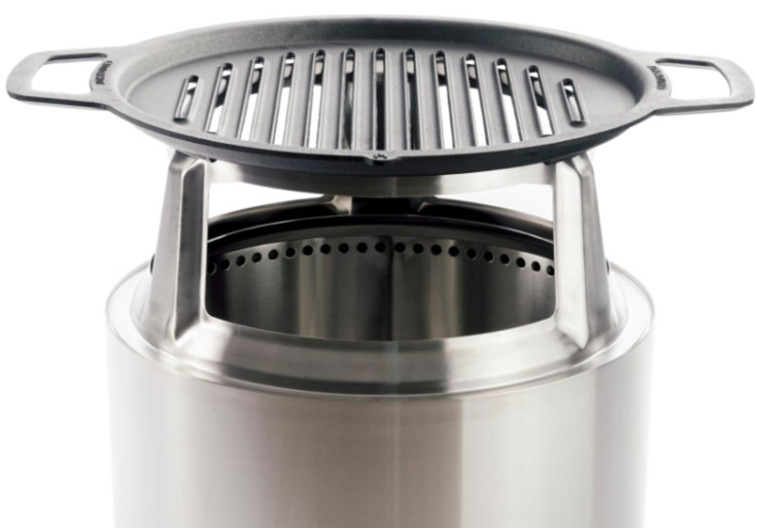 Grilovací rošt Solo Stove Yukon 27 liatinová grilovacia mriežka s nerezovým nástavcom pre ohnisko Yukon