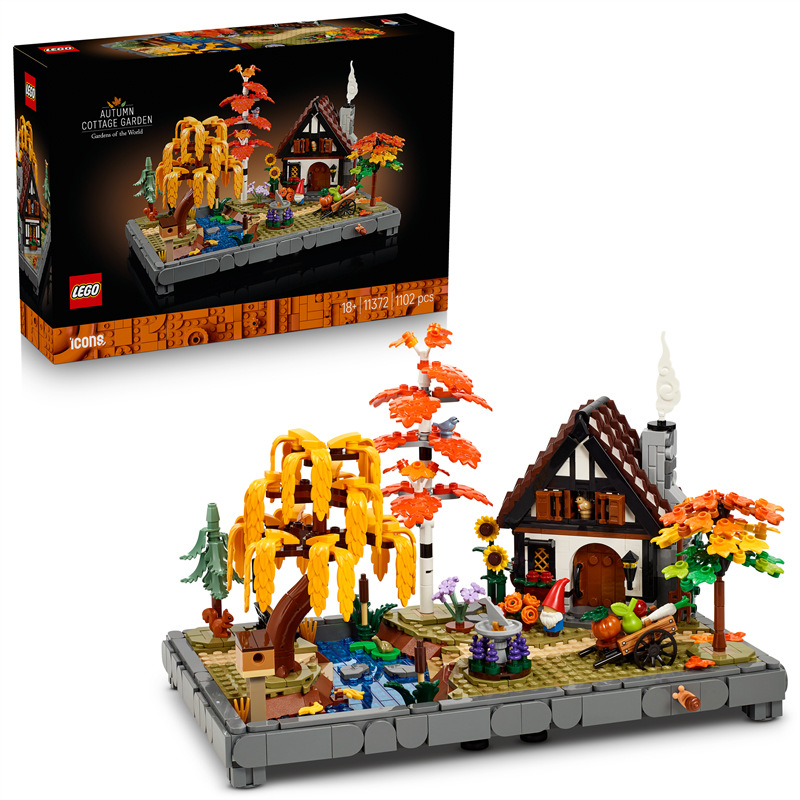 Stavebnica LEGO® Icons 11372 Chata a jesenná záhrada