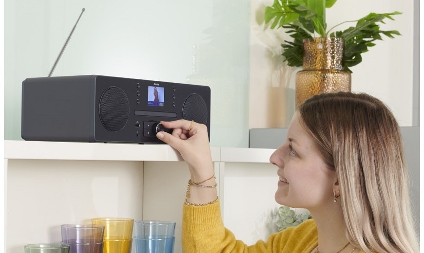 Internetový rádioprijímač s DAB+ Hama DIR1570CBT čierny Internetový rádioprijímač s DAB+ Hama DIR1570CBT čierny
