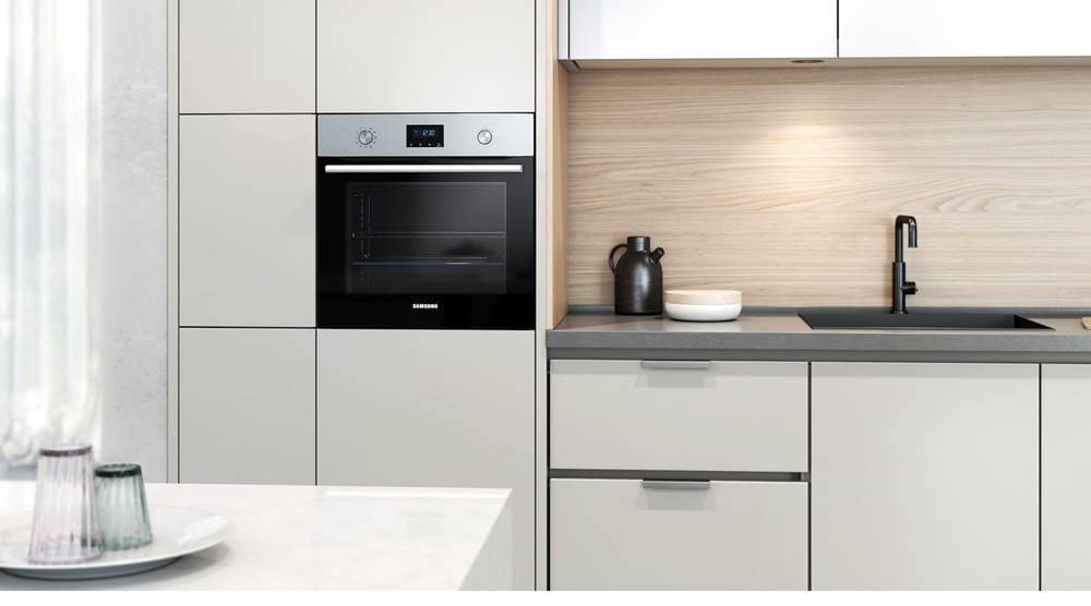 Vstavaná rúra Samsung NV68A1140BK/OL - rúra v kuchyni