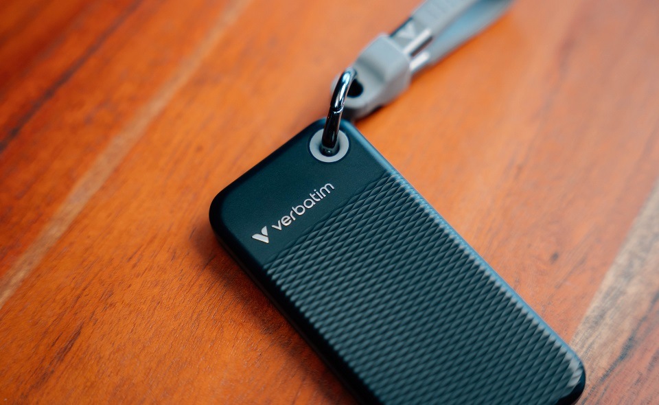 SSD externý Verbatim Pocket 1TB čierny/sivý SSD externý Verbatim Pocket 1TB čierny/sivý