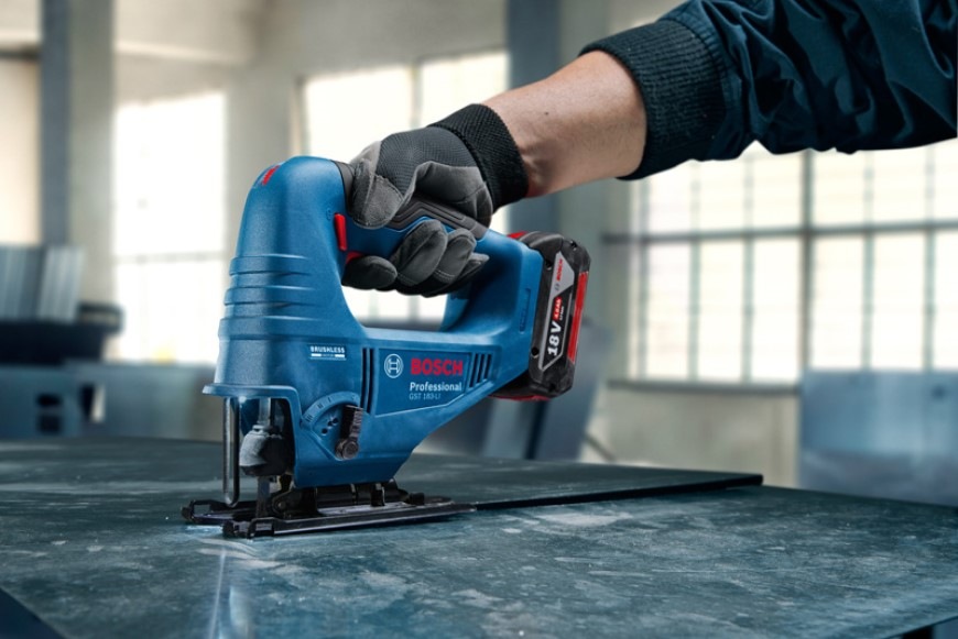 Priamočiara píla Bosch Professional GST 183-LI (s batériou) Priamočiara píla Bosch GST 183-LI (s batériou)