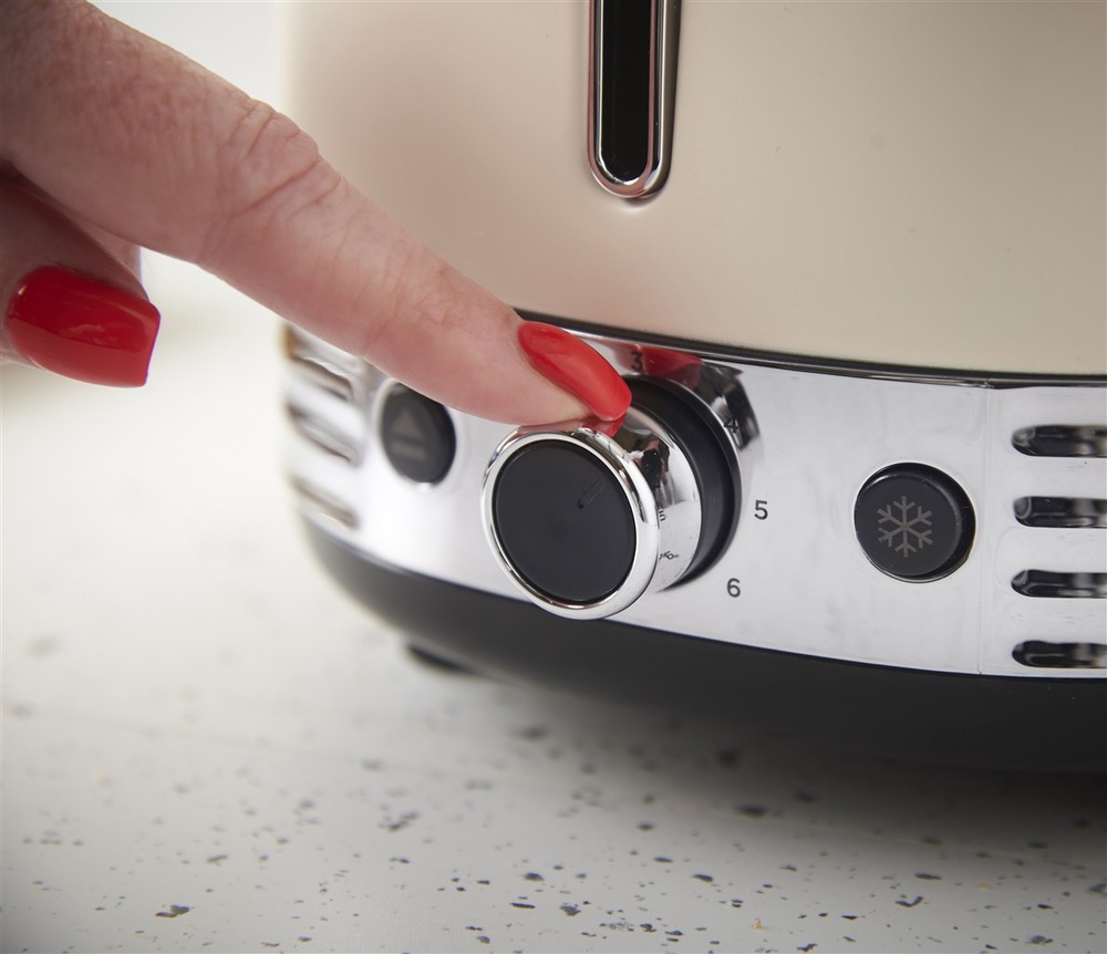 Hriankovač RUSSELL HOBBS 28650-56 Hanley Jasmine krémový Hriankovač RUSSELL HOBBS 28650-56 Hanley Jasmine krémový