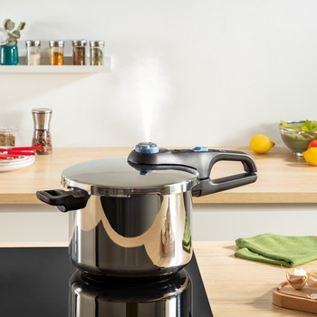 Tlakový hrniec Tefal Secure Trendy P2584401, 8 l nerez Tlakový hrniec Tefal Secure Trendy P2584401, 8 l nerez