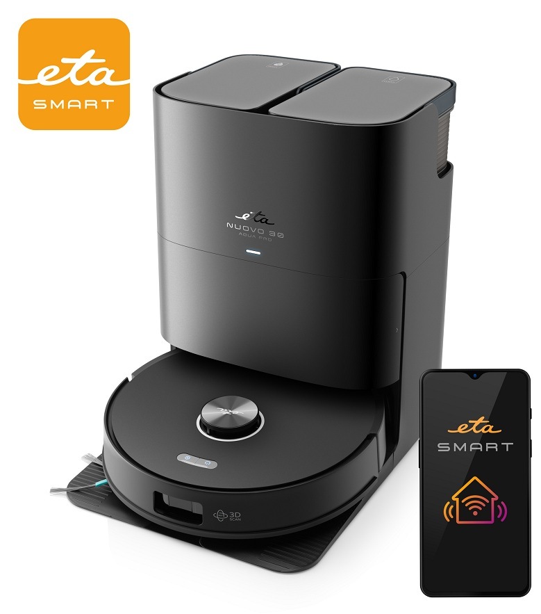 Robotický vysávač ETA Nuovo30 Aqua Pro 7983 90000 čierny Chytrý robotický vysávač ETA Nuovo 30 Aqua Pro v nabíjacej stanici s ukážkou aplikácie ETA SMART na displeji telefónu