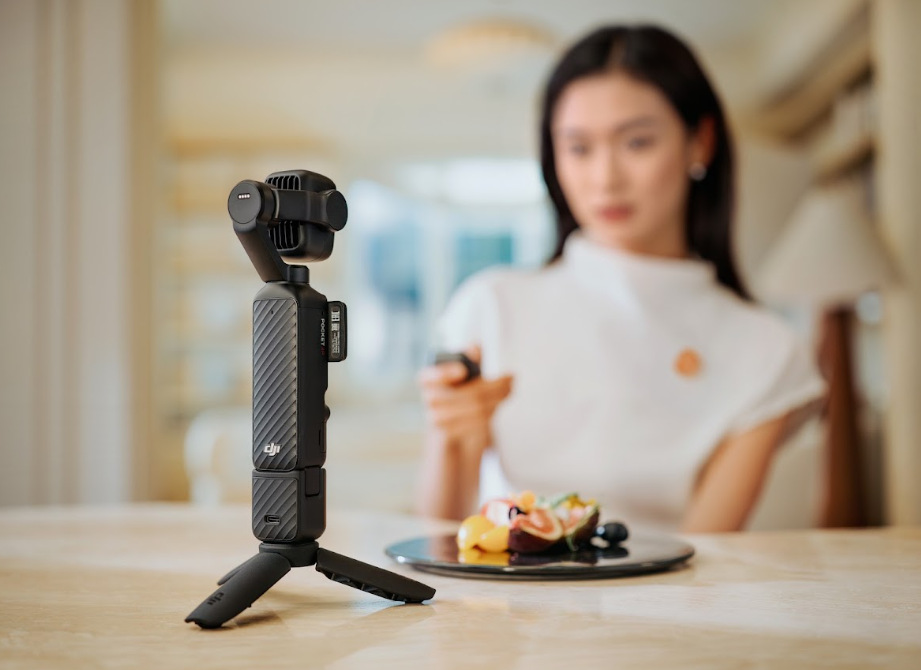 DJI Osmo Pocket 4P má dva objektívy v jednom tele