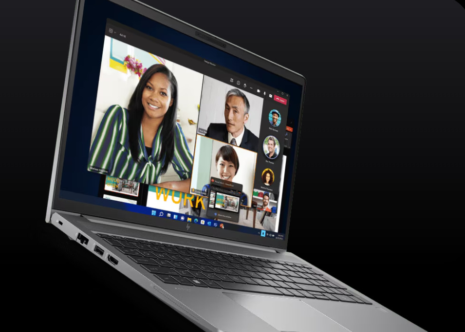 Notebook HP Zbook Power 16 G11A strieborný