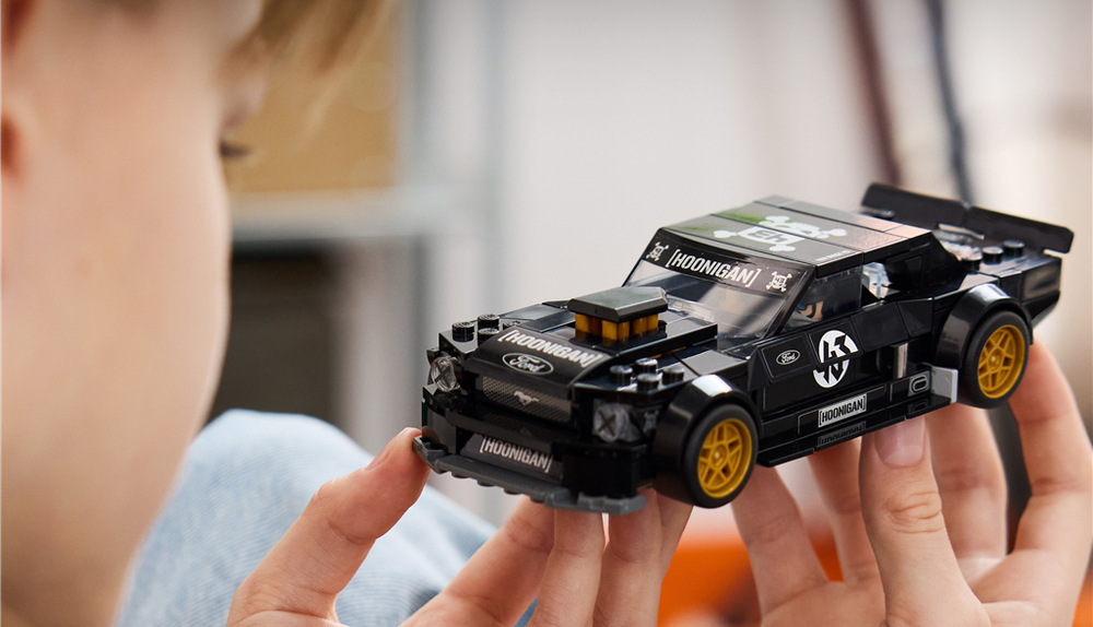 Stavebnica pre deti od 9 rokov ponúka zábavné stavanie, digitálny návod a možnosť rozšíriť automobilovú zbierku.