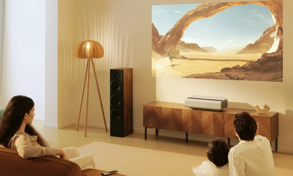 Projektor Xgimi Aura 2 GTV sivý Xgimi Aura 2 GTV vyniká aj extrémne krátkou projekčnou vzdialenosťou