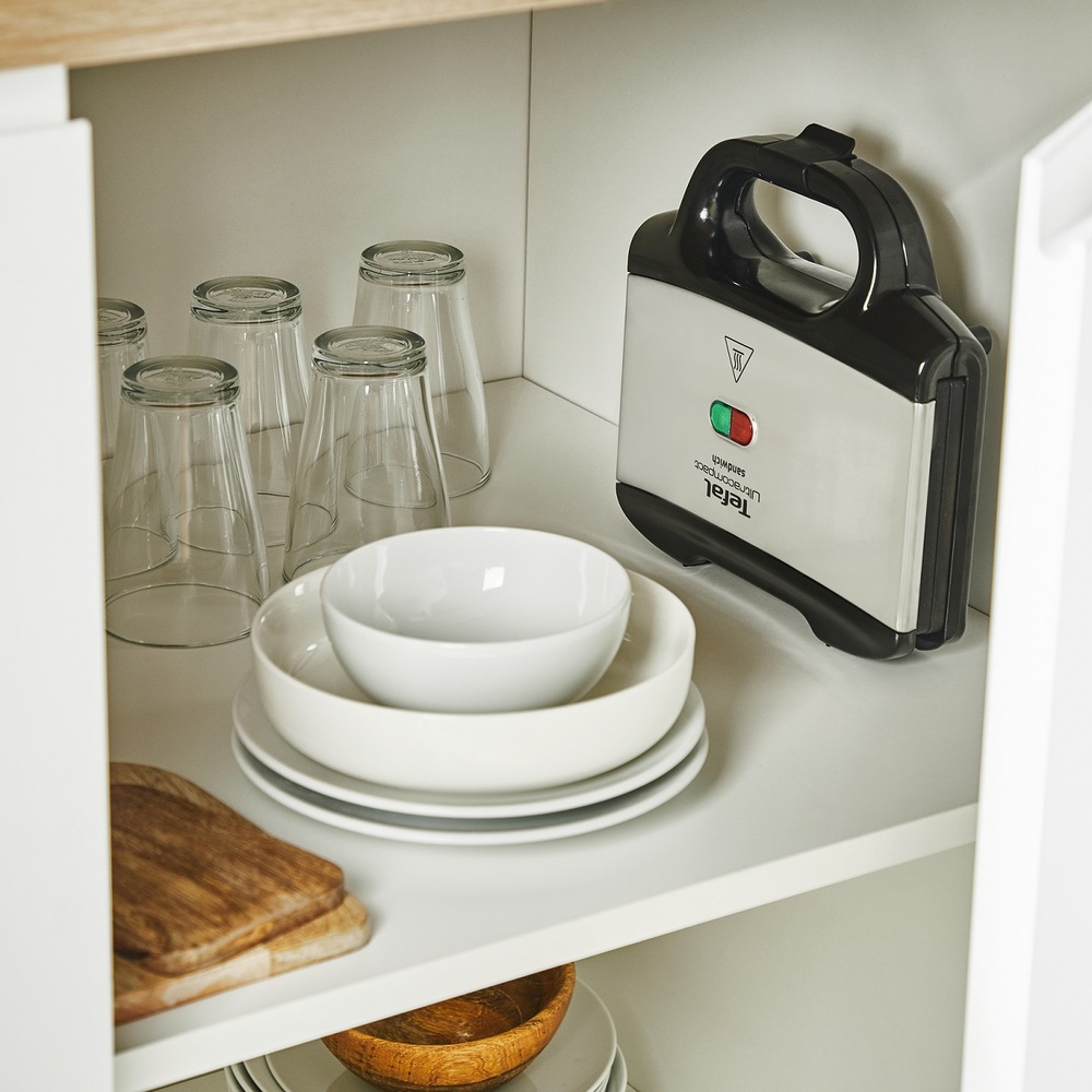 Sendvičovač Tefal Ultracompact SM155212 čierny Sendvičovač Tefal Ultracompact SM155212 čierny