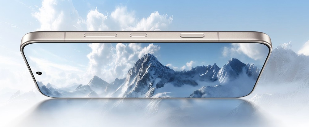 Displej 8000 nitov, 120 Hz a HDR Vivid zaisťuje extrémny jas, plynulý obraz a verné farby aj na priamom slnku.