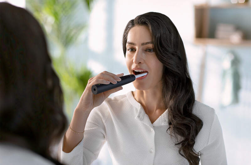Zubná kefka Philips Sonicare 3100 HX3673/14 čierny Zubná kefka Philips Sonicare 3100 HX3673/14 čierny