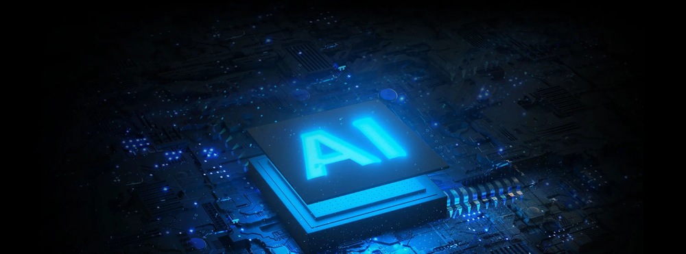 Žiarivo modrý text „AI“ je umiestnený na futuristickom mikročipe obklopenom tmavými obvodmi. Scéna vyžaruje high-tech digitálnu atmosféru.