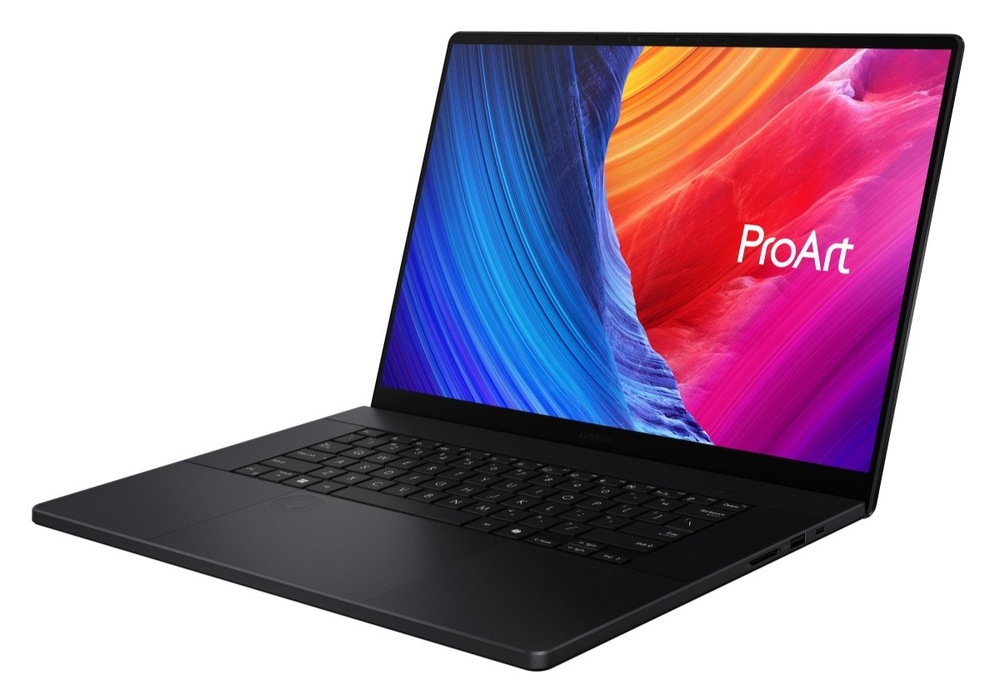 Notebook Asus ProArt P16 čierny Otvorený a zapnutý notebook Asus ProArt P16 natočený doľava