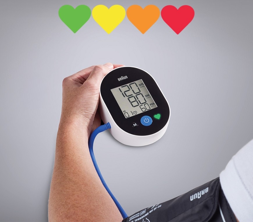 Tlakomer na pažu Braun ExactFit 2 BUA4050EU čierny/biely Tlakomer na ruku Braun ExactFit 2 BUA4050EU merací tlak na ruku muža