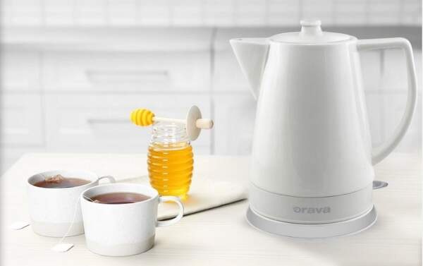Rýchlovarná kanvica Orava VK-3813 W