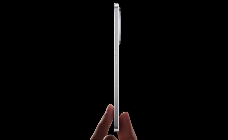 Mobilný telefón realme GT 7T 5G 12 GB / 512 GB žltý Mobilný telefón realme GT 7T 5G 12 GB / 512 GB žltý