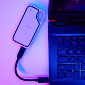 SSD externý SANDISK Extreme Portable 1TB, PlayStation 5, PC biely

 obrázok produktu 4 z 4