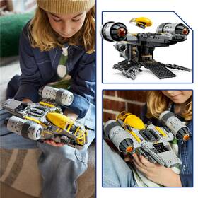 Stavebnica LEGO® Star Wars™ 75447 Razor Crest™ 

 obrázok produktu 4 z 9