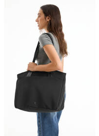 Taška tomtoc Versatile - T23 Laptop Tote Bag L čierna

 obrázok produktu 18 z 18