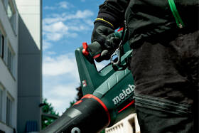 Fukár záhradný Metabo LB 18 LTX BL (s batériou) 601607650 

 obrázok produktu 4 z 13