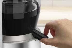 Odšťavovač Tefal ZE660D10 čierny/nerez

 obrázok produktu 3 z 8