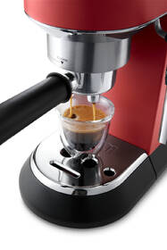 Pákový kávovar De'Longhi EC 685.R červený

 obrázok produktu 5 z 6