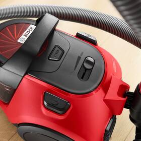 Podlahový vysávač Bosch BGC05RD2H červený

 obrázok produktu 10 z 11