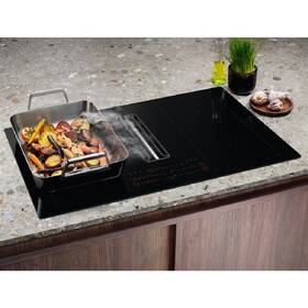 Indukčné varné dosky s odsávaním Electrolux KCC84453CK čierna

 obrázok produktu 7 z 10