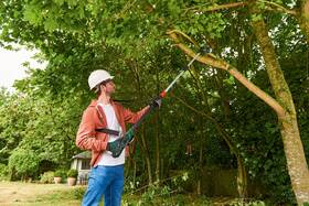Odvetvovač Bosch UniversalChainPole 18 (bez batérie) 

 obrázok produktu 3 z 5
