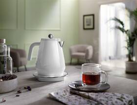 Rýchlovarná kanvica De'Longhi KBY2011.W Eclettica SpecialTea biela

 obrázok produktu 6 z 6