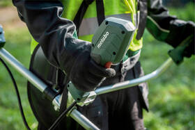 Krovinorez Metabo FSB 36-18 LTX BL 40 (bez batérie) 601611850 

 obrázok produktu 5 z 12