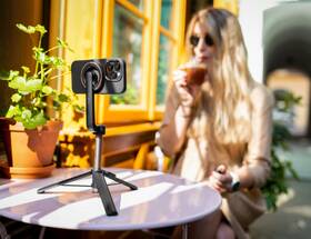 Selfie tyč FIXED MagSnap s tripodom a bezdrôtovou spúšťou čierna

 obrázok produktu 11 z 13