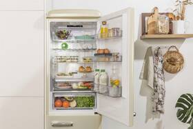 Chladnička s mrazničkou Gorenje ONRK619DC-L krémová

 obrázok produktu 15 z 23